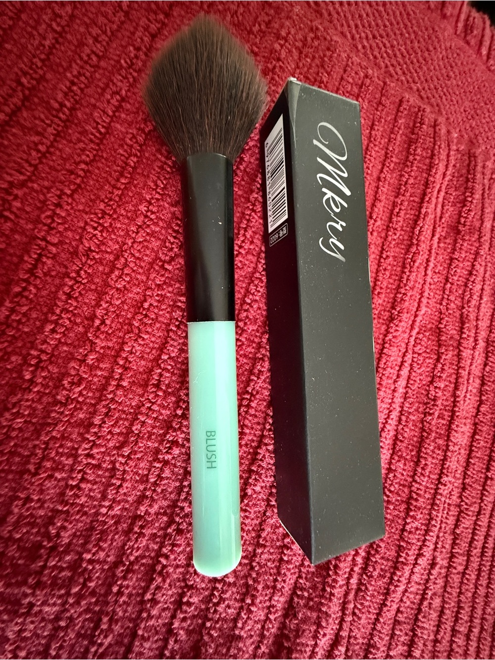 MKRY Black Mascara & Mint Blush Brush - Soft Powder Blending Brush